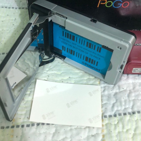 Polaroid Camera and printer included - Picture 4 of 5